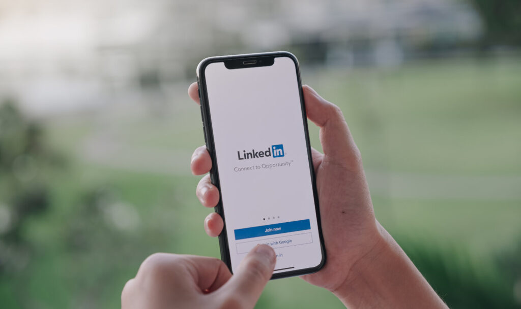What is LinkedIn screen on phone
