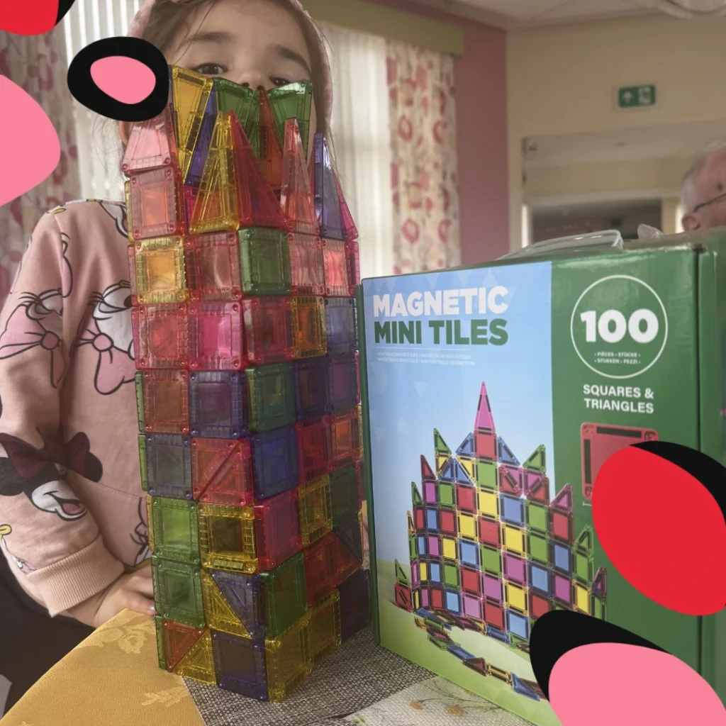 Magnetic travel tiles