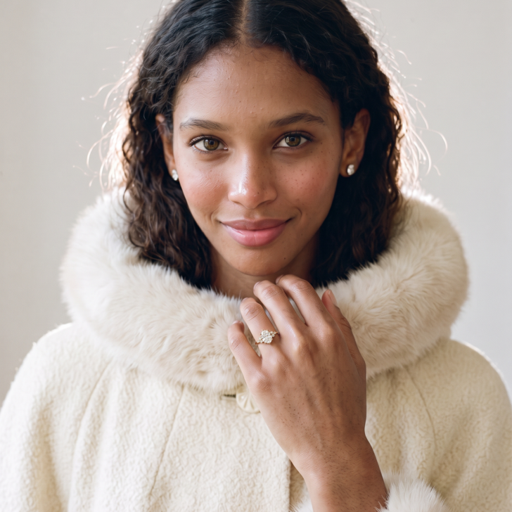 Choosing an Engagement Ring Together? Share the Organising Too